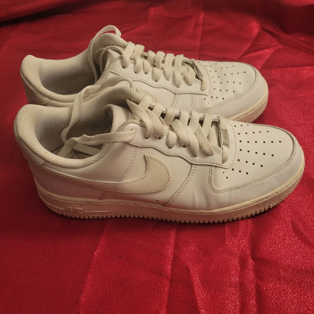 Nike White Air Force 1 Sneakers - Picture 3 of 6